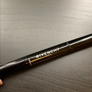 BRAND NEW!! GIVENCHY MISTER LIGHT CONCEALER